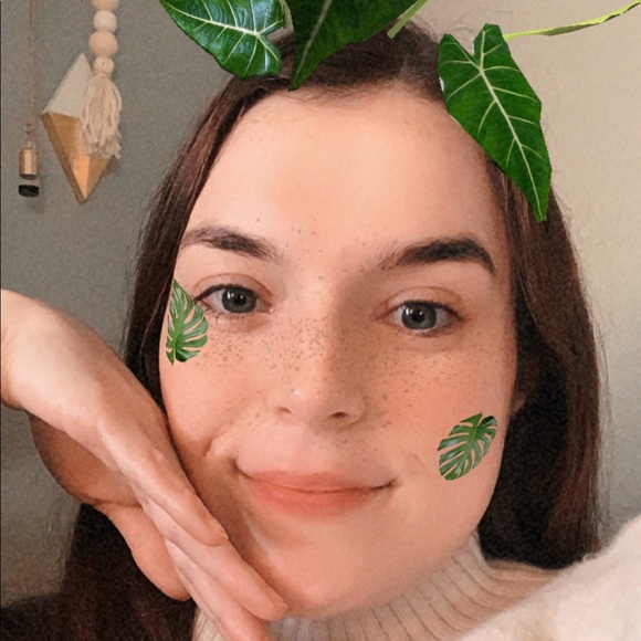 Meet your Posher, Kailene - Picture 1 of 1